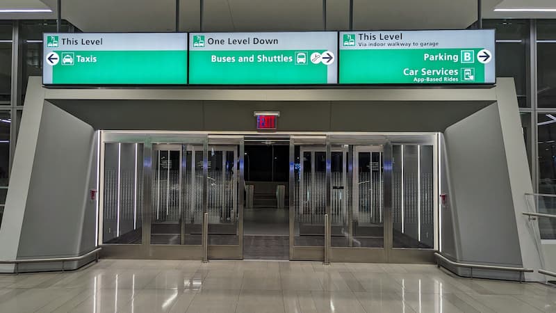 Transportation signs at LaGuarda airport with taxis usually on the same level as baggage claim.